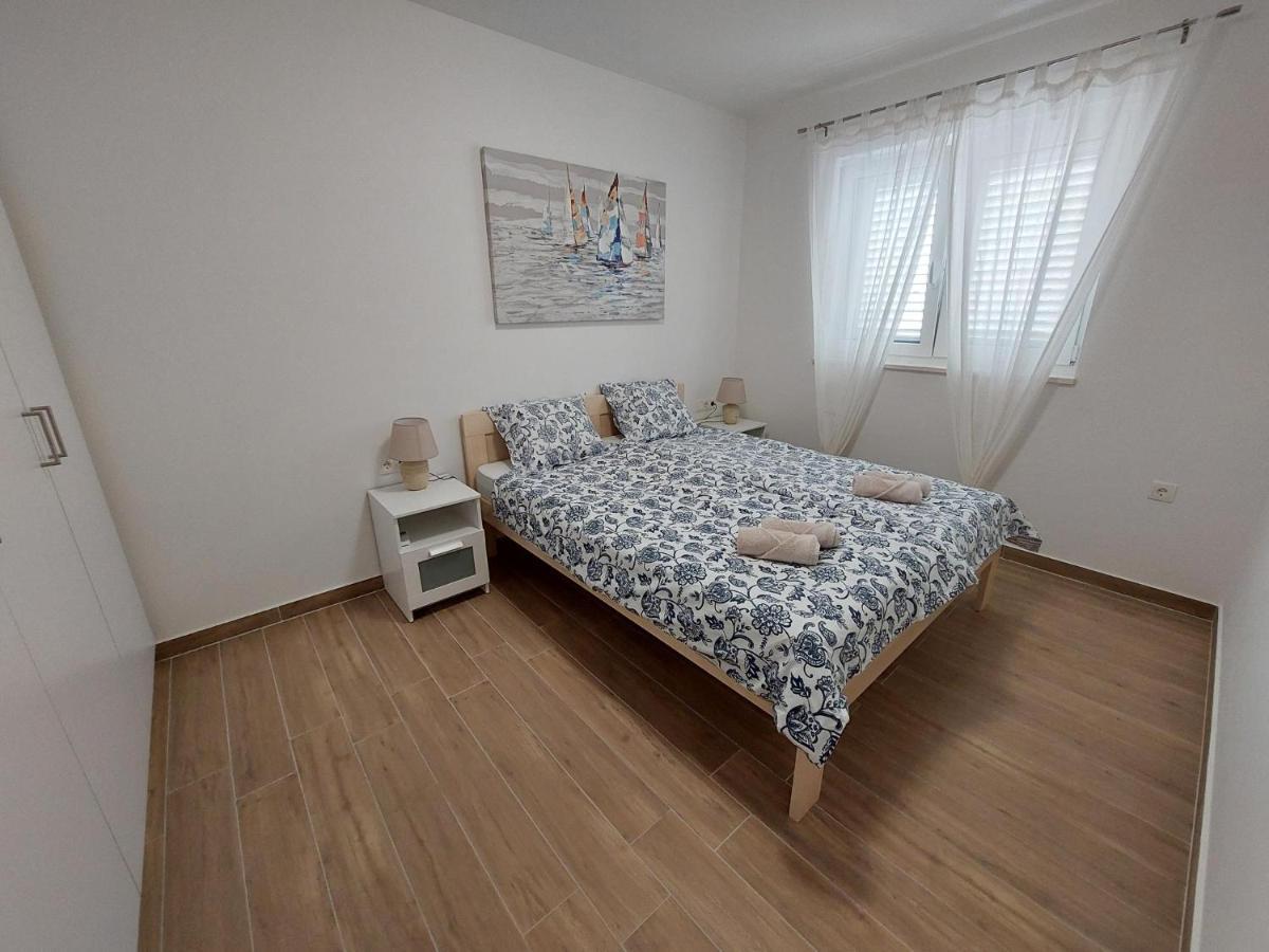 Seashells Apartments Tribunj Tribalj Eksteriør billede